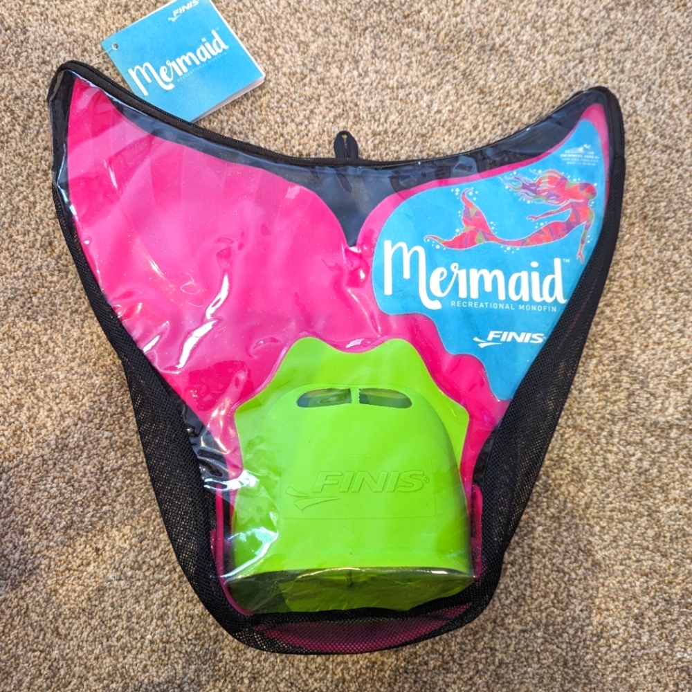 Mermaid Tail by FINIS. PINK AND GREEN. NWT